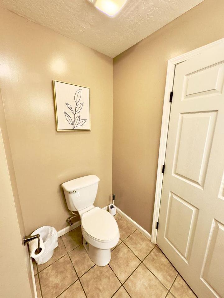 גאנטרסוויל Cozy 2 Bedroom Townhouse Near Lake And Restaurants מראה חיצוני תמונה